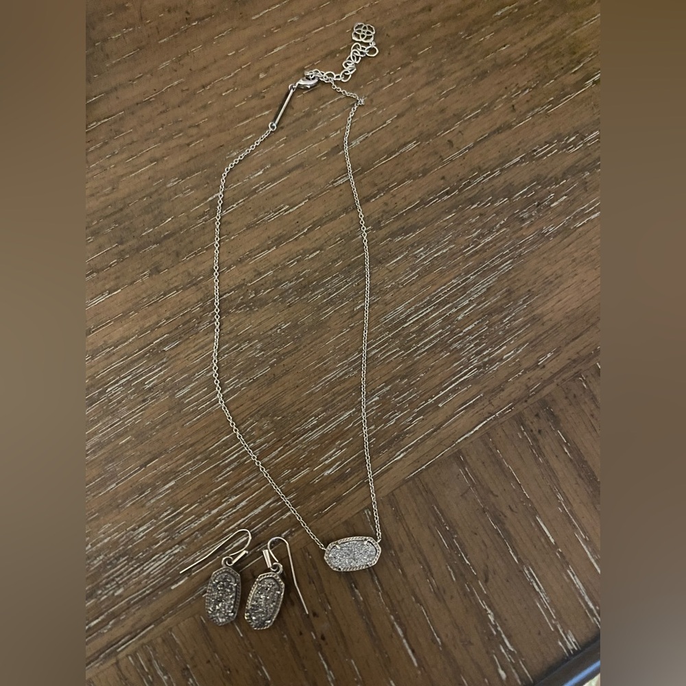 Kendra Scott “Elisa Silver Extended Length Pendant Necklace”